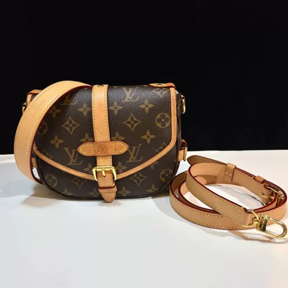 Louis Vuitton Women Pre-Loved Bag Very Good Condition